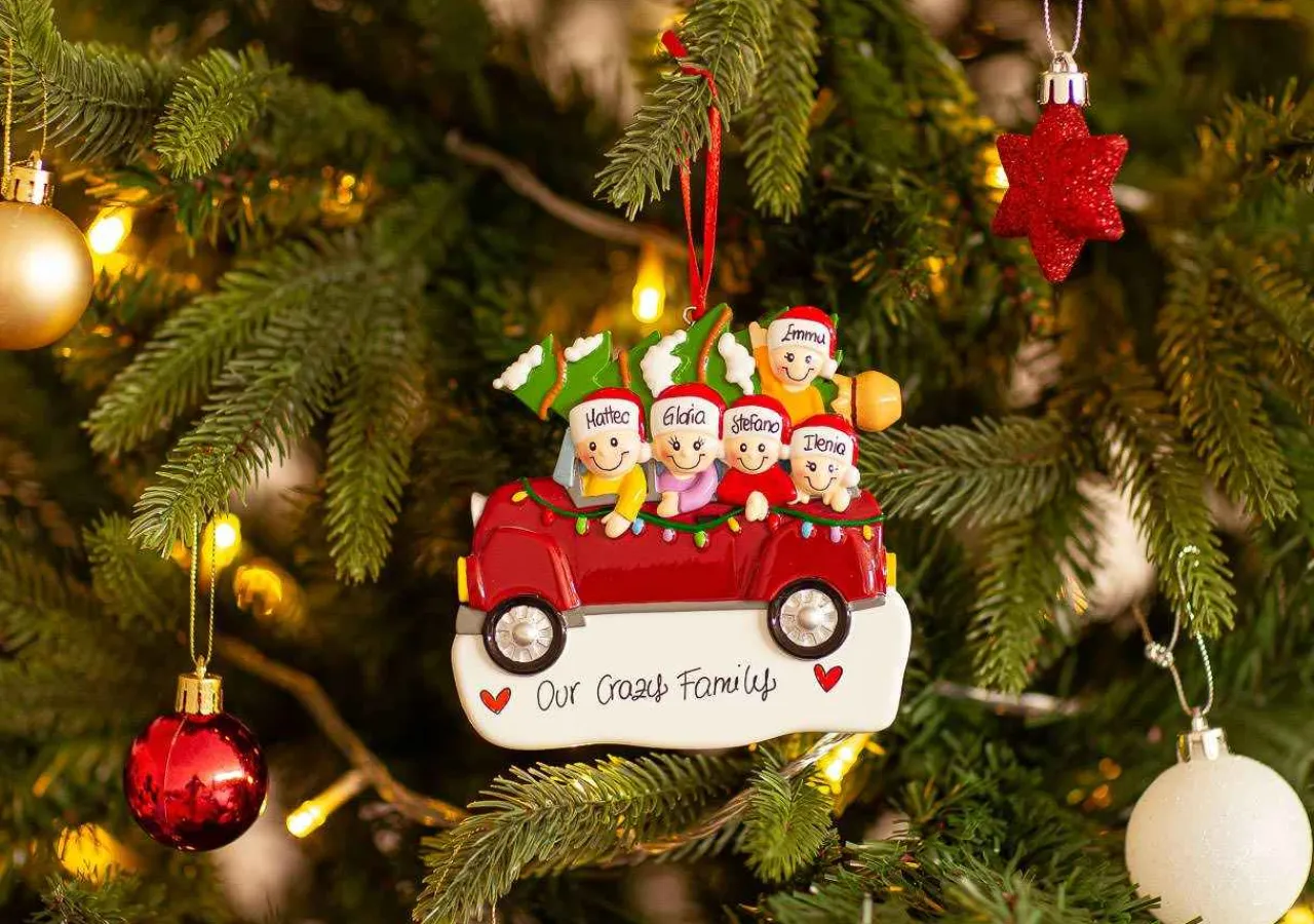 Christmas The Original Tornando A Casa Con L'Albero In 5